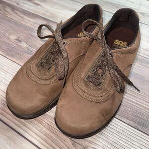 SAS Walk Easy Brown Leather Women's Size 8 WW Comfort Walking Lace Up Shoes